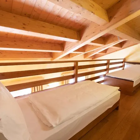 Hotel Enzo Moro Sutrio