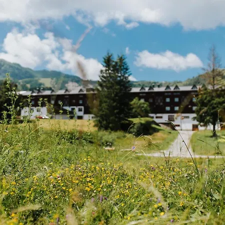 Hotel Enzo Moro Sutrio