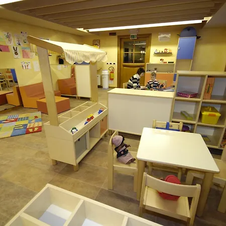 Enzo Moro Hotel Sùtrio